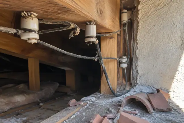 Contractor photo of knob and tube and cloth wiring replacement in Phoenix, AZ.